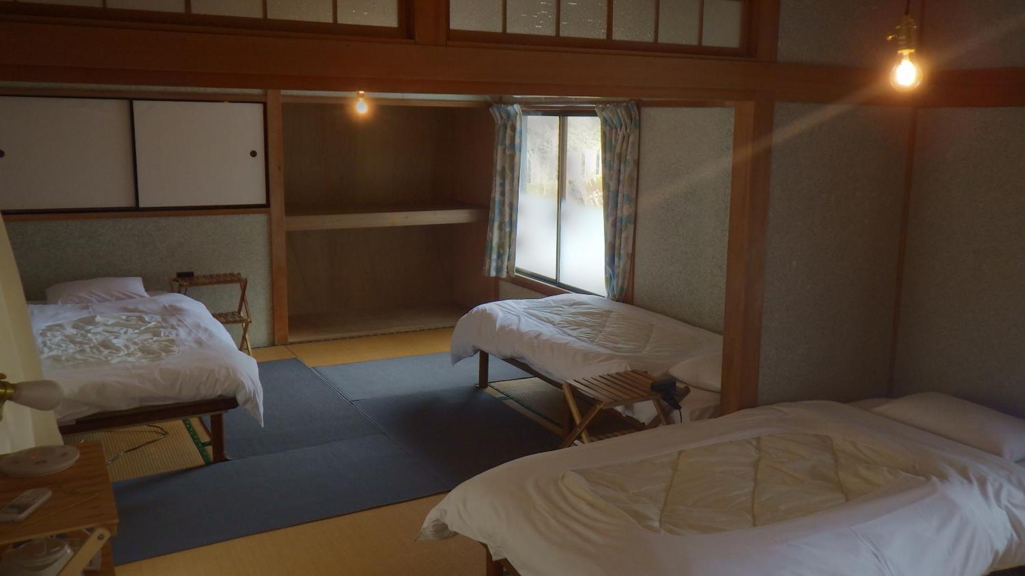 Cosmos Guesthouse Miyoshi  Zewnętrze zdjęcie